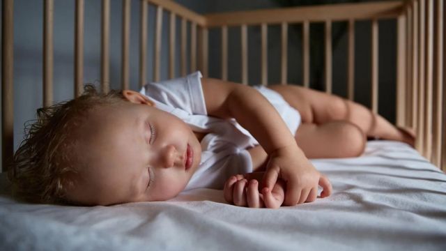 Identificando os Sinais de Cansaço no Seu Bebê: Um Guia para Pais