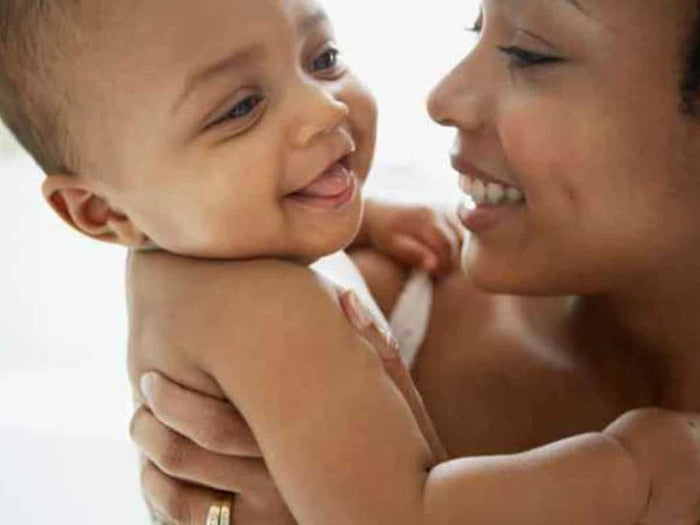 Amamentação e Saúde Óssea: Fortalecendo Mães e Bebês com Milk Mama!