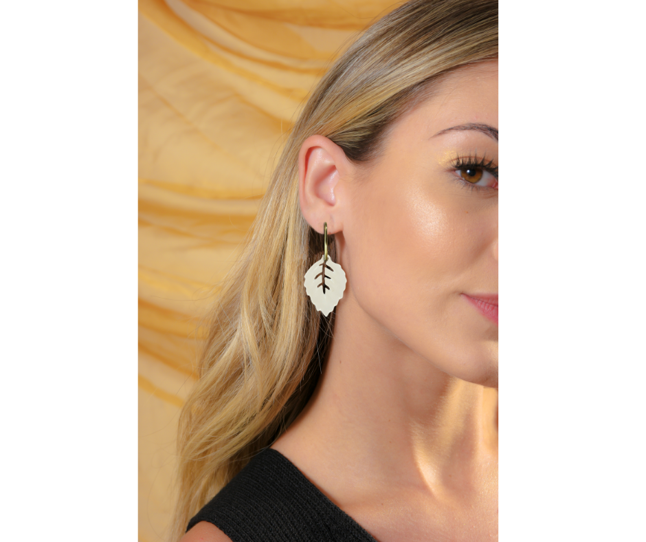 Brinco Folhas - Joia de Leite Materno